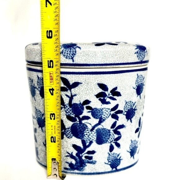 Blue&White Floral Porcelain Canister Jar‎ Container - Picture 8 of 10